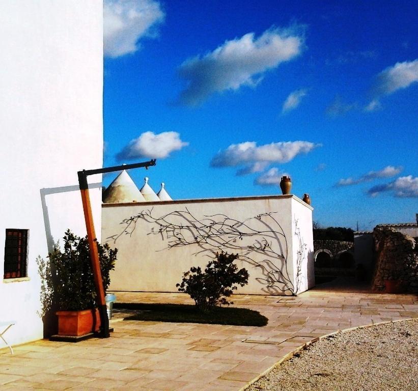 Masseria Quis Ut Deus Crispiano Bagian luar foto